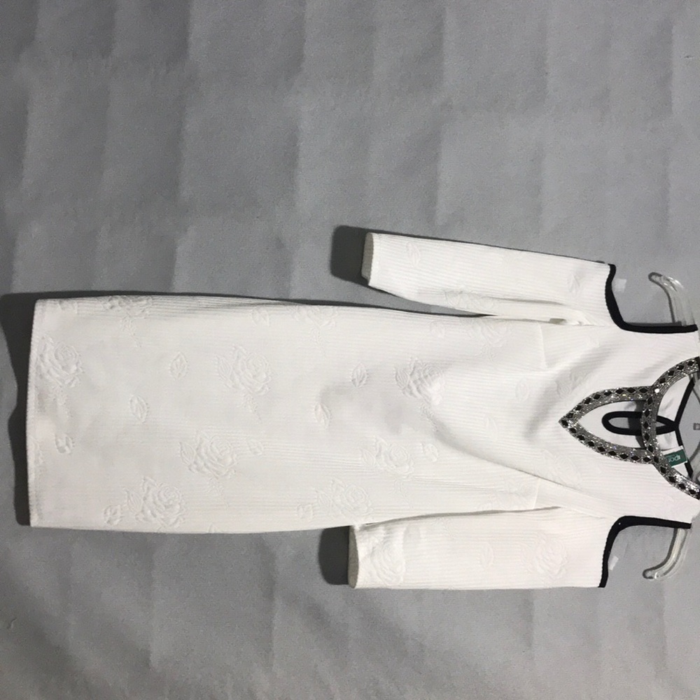 Elbow sleeve, open shoulder, tight mini dress